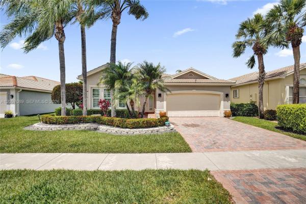 Valencia Shores, 8257 La Jolla Vista Ln, Lake Worth, Florida 33467, image 3