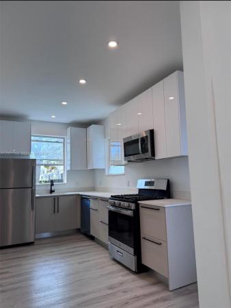 Miami Beach, Florida 33141, image 1
