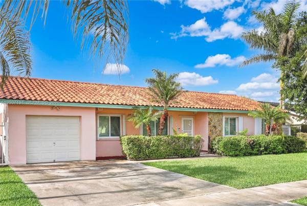 11211 SW 138th Ter, Unincorporated Dade County, Florida 33176, image 1