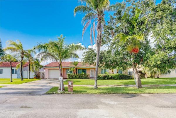 11211 SW 138th Ter, Unincorporated Dade County, Florida 33176, image 3