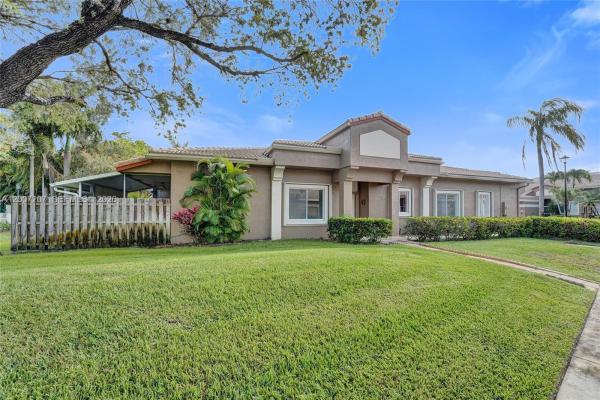 Lombardy, 10131 Lombardy Dr, Tamarac, Florida 33321, image 1