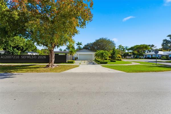 Country Club Grove, 8625 SW 147th St, Palmetto Bay, Florida 33158, image 1