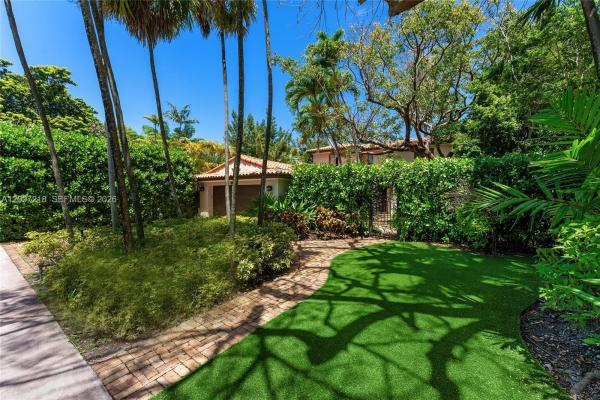 Beach View, 6121 Lagorce Dr, Miami Beach, Florida 33140, image 1