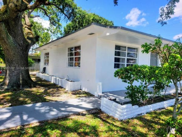 Fulford By The Sea, 2099 NE 172nd St, North Miami Beach, Florida 33162, image 1