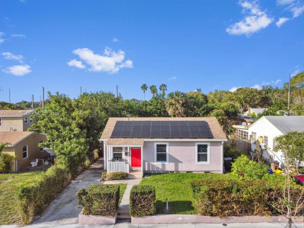 Northwood Hills, 931 35th St, West Palm Beach, Florida 33407, image 1