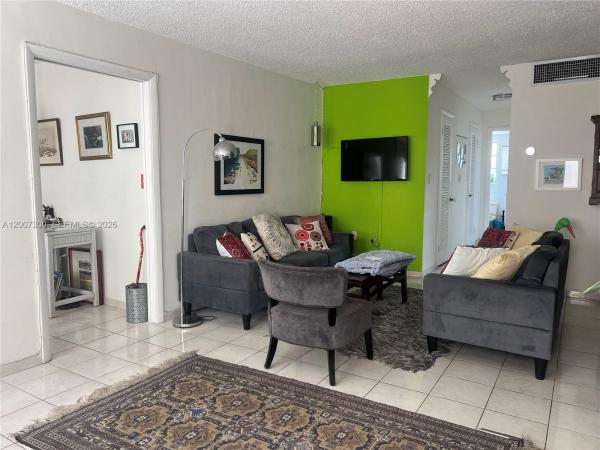 1820 James, 1820 James Ave #4E, Miami Beach, Florida 33139, image 1