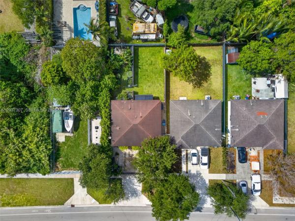 12310 SW 216th St, Unincorporated Dade County, Florida 33170, image 2