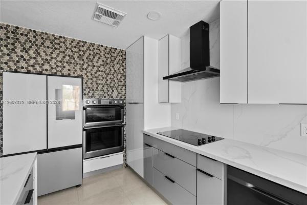 18172 SW 108th Path, Unincorporated Dade County, Florida 33157, image 1