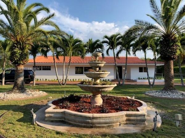 7090 SW 62nd St, Unincorporated Dade County, Florida 33143, image 1