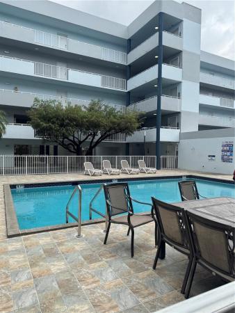8261 NW 8th St #130, Unincorporated Dade County, Florida 33126, image 1