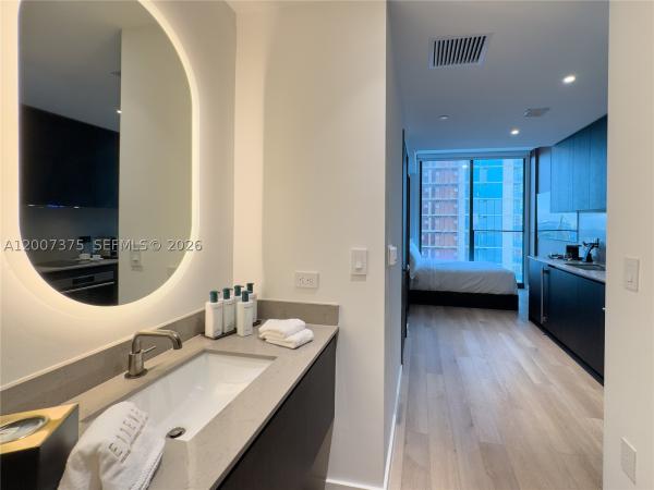 20 NE 11th St #3006B, Miami, Florida 33132, image 3