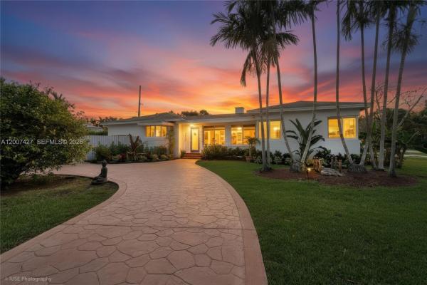 5889 Devonshire Blvd, Unincorporated Dade County, Florida 33155, image 1