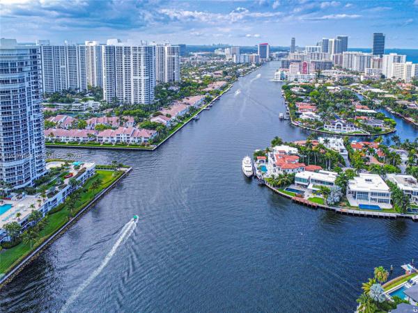 Waterview 1, 20505 E Country Club Dr #931, Aventura, Florida 33180, image 3