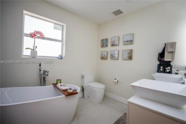 La Gorce Golf, 5620 Alton Rd, Miami Beach, Florida 33140, image 1