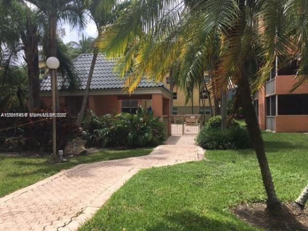 Las Vistas At Doral, 8205 Lake Dr #204, Doral, Florida 33166, image 1