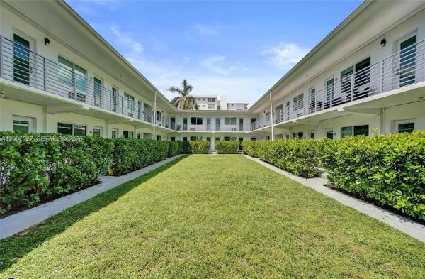 Bay Harbor Islands Residential, 9200 E Bay Harbor Dr #6, Bay Harbor Islands, Florida 33154, image 1