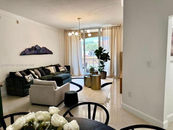 Alaqua, 3001 NE 185th St #225, Aventura, Florida 33180, image 3
