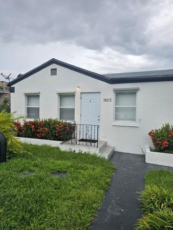 Allapattah School, 1865 NW 45th St #1, Miami, Florida 33142, image 1