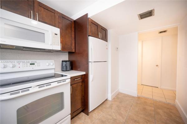 El Dorado Bay, 500 NE 26th St #2C, Miami, Florida 33137, image 2