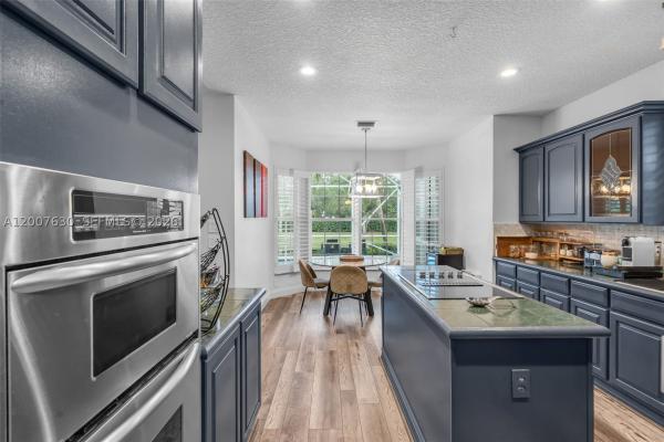 Highland Place, 11834 Highland Pl, Coral Springs, Florida 33071, image 3