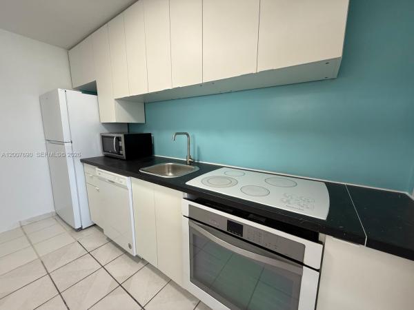 1750 James, 1750 James Ave #7A, Miami Beach, Florida 33139, image 2