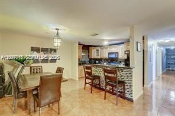Hollywood Little Ranches, 621 S 24th Ave, Hollywood, Florida 33020, image 1