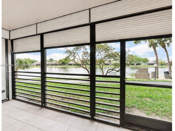 Colony Point, 1101 Colony Point Cir #101, Pembroke Pines, Florida 33026, image 1