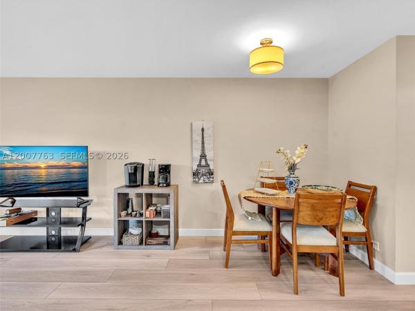 Discovery Pointe, 1958 E Discovery Cir E, Deerfield Beach, Florida 33442, image 3