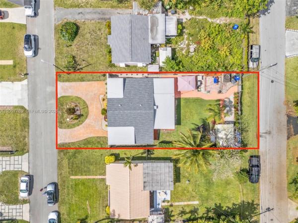 Breezy Manor, 921 N 31st Ct, Hollywood, Florida 33021, image 2
