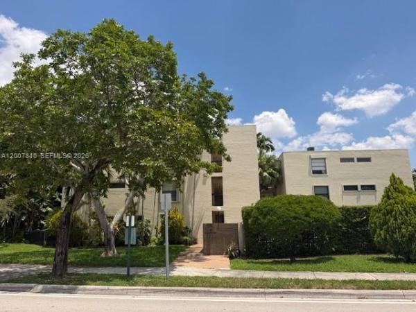 709 Curtiss Parkway, 709 Curtiss Pkwy #20, Miami Springs, Florida 33166, image 1