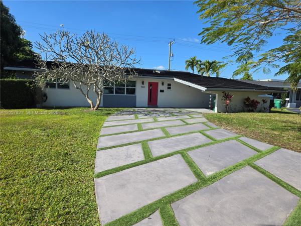 Palmetto Bay, Florida 33176, image 1