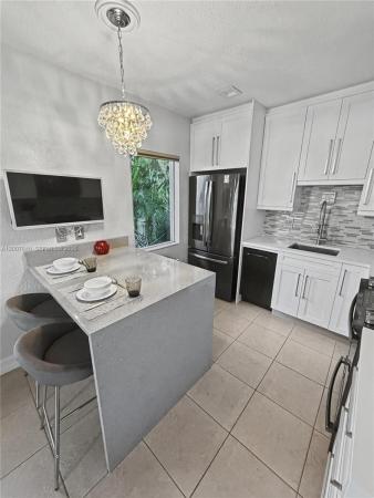 The Cascade At Holly Heights, 1423 Holly Heights Dr #11, Fort Lauderdale, Florida 33304, image 2