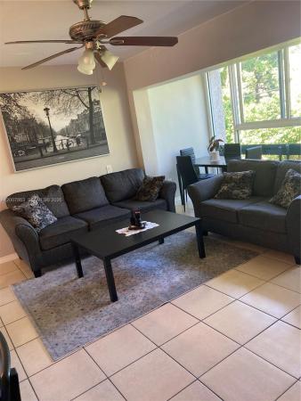 Embarcadero, 5300 NE 6th Ave #H16, Oakland Park, Florida 33334, image 1