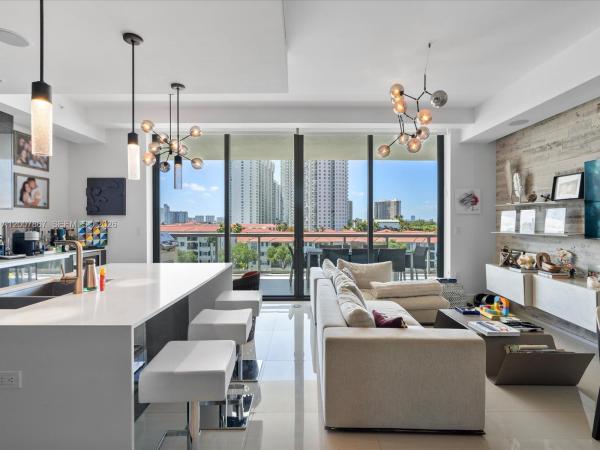 Echo Aventura West, 3250 NE 188th St #505, Aventura, Florida 33180, image 1