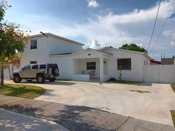 12215 SW 217th St, Unincorporated Dade County, Florida 33170, image 1