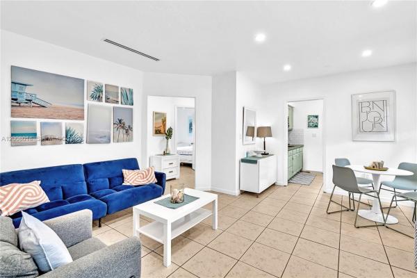 Hampshire Heath, 1220 NE 128th St, North Miami, Florida 33161, image 2