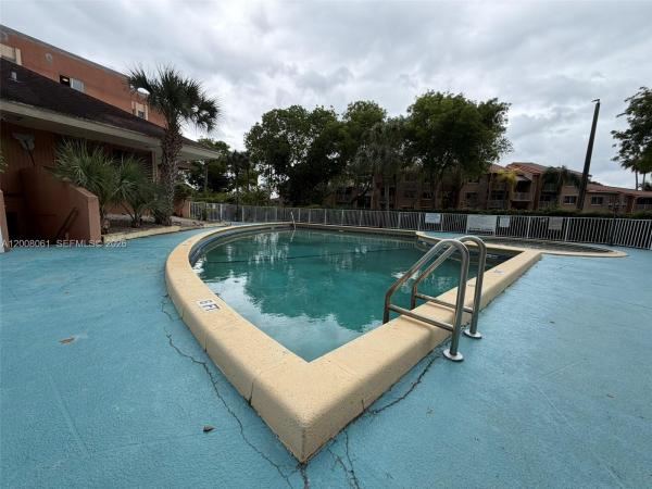 17650 NW 68th Ave #A2008, Hialeah, Florida 33015, image 1