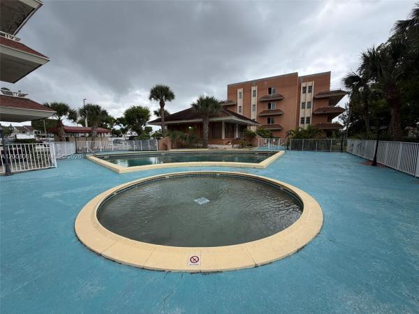 17650 NW 68th Ave #A2008, Hialeah, Florida 33015, image 2