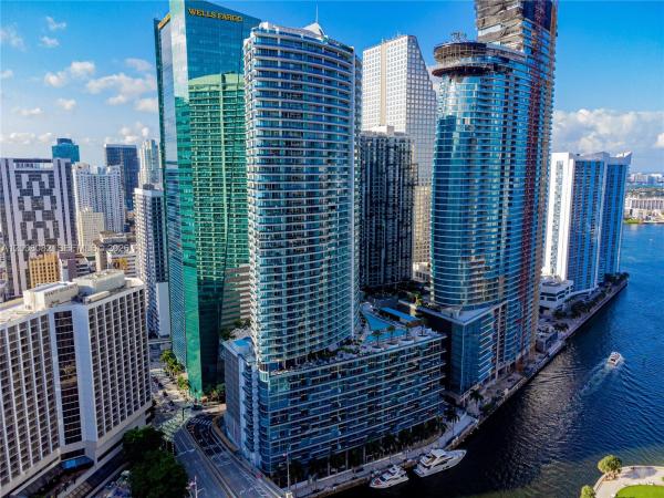 Epic Hotel & Residences, 200 Biscayne Boulevard Way #5001, Miami, Florida 33131, image 1