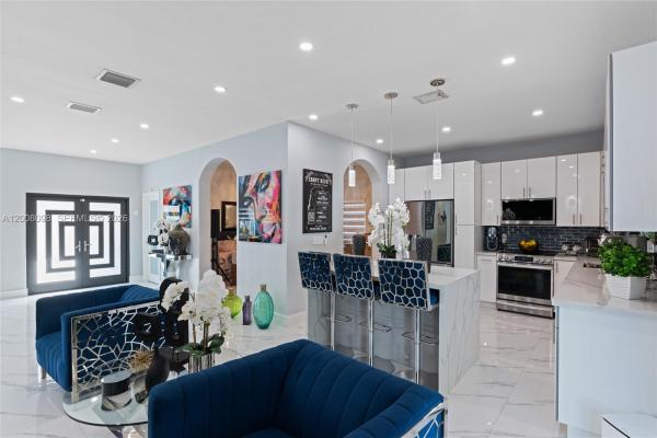Tennessee Estates, 711 SE 14th Ave, Homestead, Florida 33033, image 1