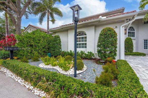 Golden Gate Estates & Marina, 3949 194th Ln, Sunny Isles Beach, Florida 33160, image 2