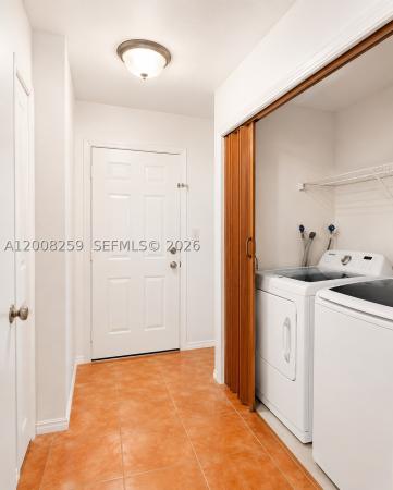 6235 SW Kendale Lakes Cir #239, Unincorporated Dade County, Florida 33183, image 2
