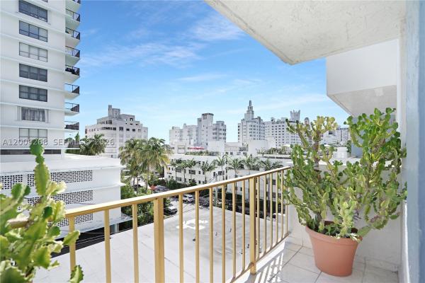 James Central Towers, 245 18th St #605, Miami Beach, Florida 33139, image 2
