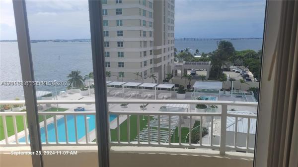 Isola, 770 Claughton Island Dr #810, Miami, Florida 33131, image 1