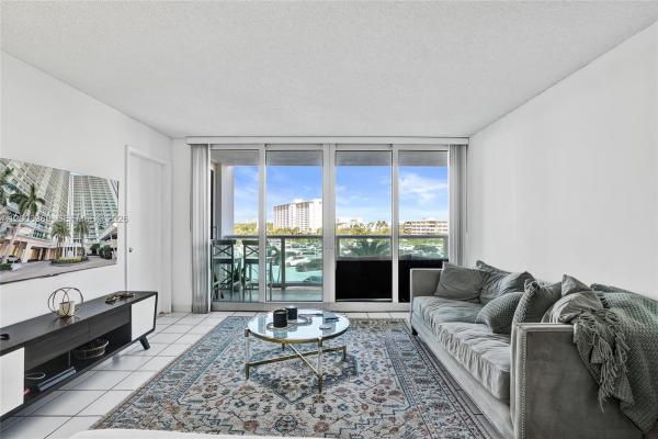 Arlen House East, 100 Bayview Dr #401, Sunny Isles Beach, Florida 33160, image 2