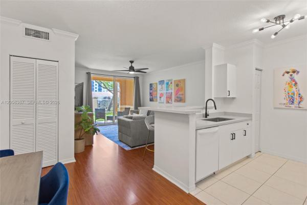 6831 SW 44th St #101, Unincorporated Dade County, Florida 33155, image 1