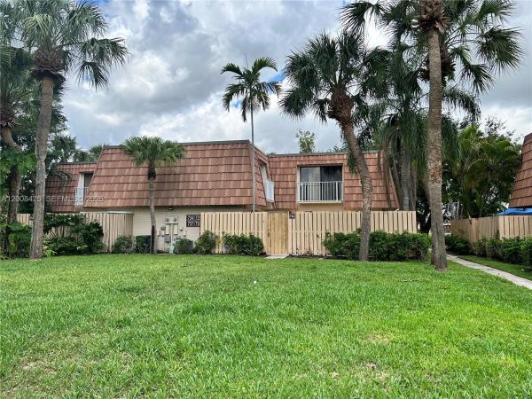 Waterside Luxury Townhomes, 736 Mill Valley Pl, West Palm Beach, Florida 33409, image 1
