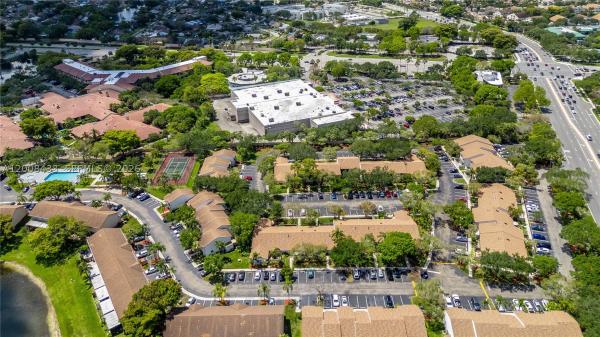 Nob Hill At Welleby, 9804 NW 37th St #3E, Sunrise, Florida 33351, image 3