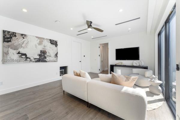 Bijou Lake Ridge, 1122 NE 10, Fort Lauderdale, Florida 33304, image 2