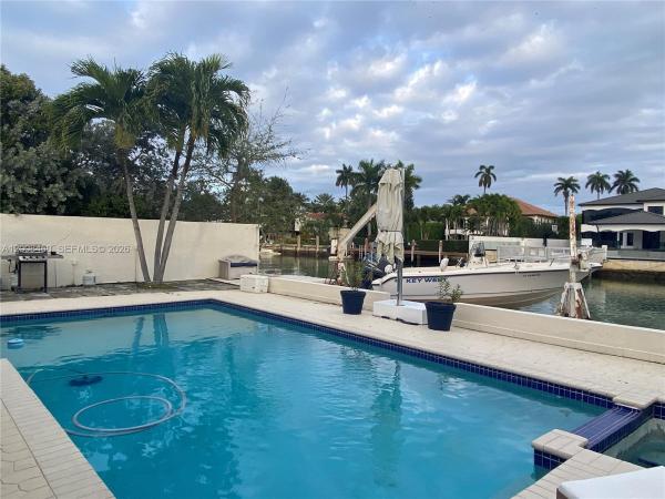 Garden, 3485 N Meridian Ave, Miami Beach, Florida 33140, image 2